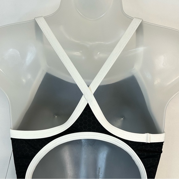 TYR Womens Diamond Fit Swimsuit Size 34 UPF 50 Pickerington High PHSN Black NWT - Picture 7 of 13